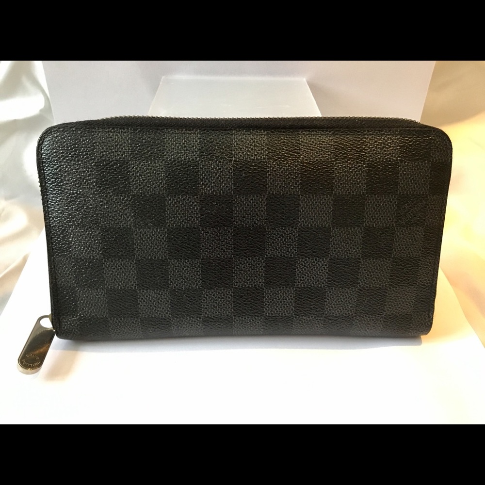 Louis Vuitton Damier Graphite Zippy Organizer